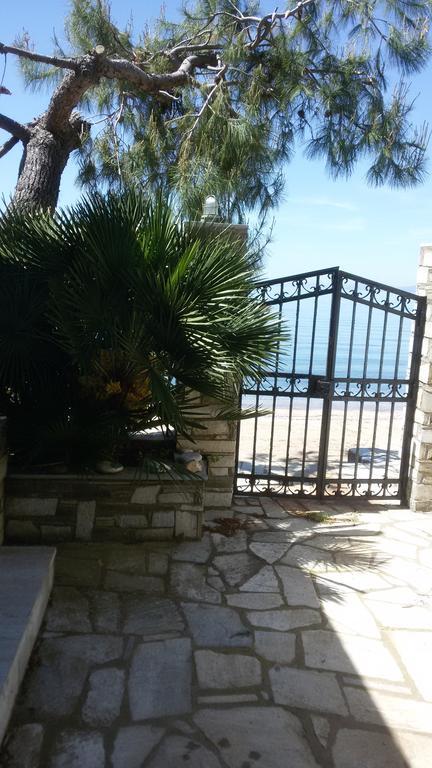Stelios Seaside House Villa Lefokastro Ngoại thất bức ảnh